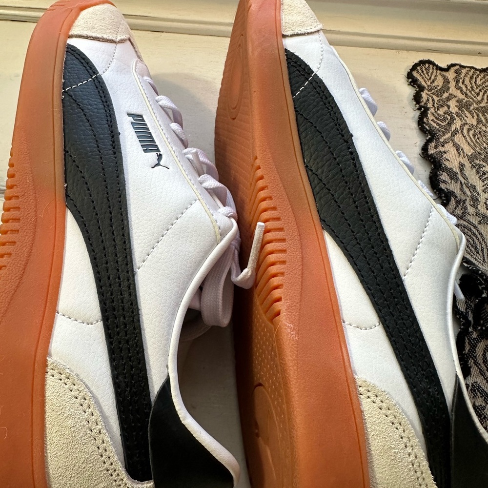 Puma Club 5v5 Beige Suede w/ White & Black Leather Sneakers - Picture 5 of 9